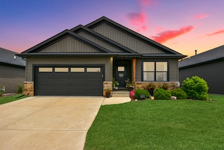 1104 Hershey Rd, Normal, IL 61761