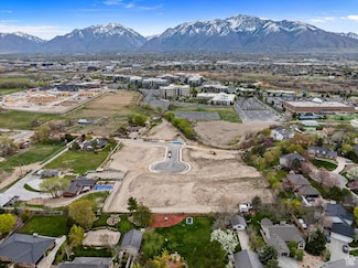 1097 W Kings Landing Ct Unit 1, South Jordan, UT 84095