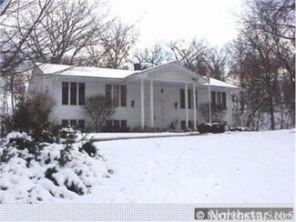 2134 Highwood Ave E, Saint Paul, MN 55119