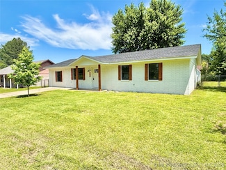 314 Ted Allen Ln, Stigler, OK 74462