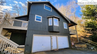 393 Green Cove Rd, Sugar Mountain, NC 28604