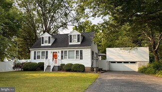 5819 Pine Hill Dr, White Marsh, MD 21162
