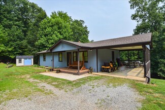 102 Hickory Lake Ln, Goodview, VA 24095
