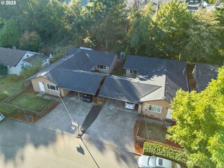 3313 E 17th St, Vancouver, WA 98661