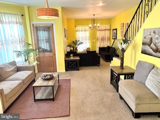 919 Pembroke Ave, Lansdowne, PA 19050
