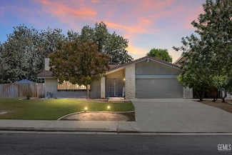 4101 La Mirada Dr, Bakersfield, CA 93309