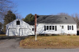 50 Summer St, Lisbon Falls, ME 04252