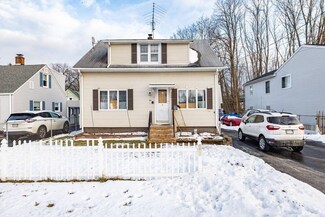 23 Ashgrove St, Chicopee, MA 01020