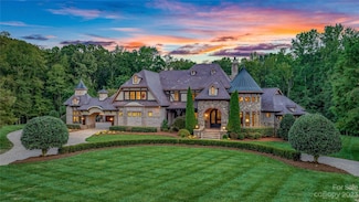 1007 Eirlys Ln, Matthews, NC 28104