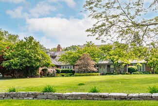 36955 N Fox Hill Dr, Wadsworth, IL 60083