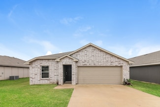430 Shorty St, Mabank, TX 75147