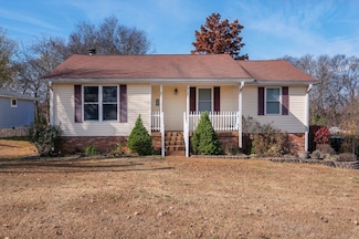 313 Hollywood Dr, Old Hickory, TN 37138