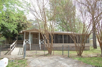 10114 W Paradise Cir, Chandler, TX 75758