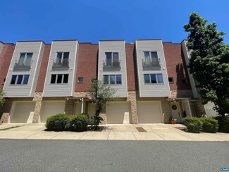 1013 Linden Ave Unit R, Charlottesville, VA 22902