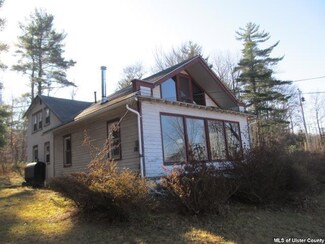 5 Franko Dr, Kerhonkson, NY 12446