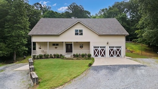 210 Gordon Dr, Chatsworth, GA 30705