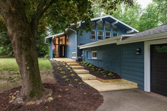15714 Poplar Ln, Vicksburg, MI 49097