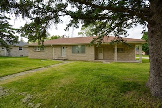 3020 W Edgerton Ave, Milwaukee, WI 53221