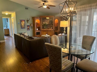 2575 Bedford Mews Dr, Wellington, FL 33414