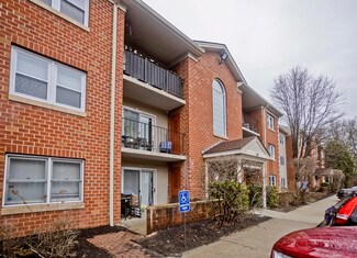 34 Maple Crest Cir Unit F, Holyoke, MA 01040