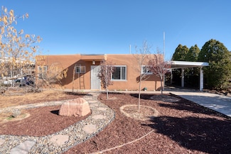 2724 Graceland Dr NE, Albuquerque, NM 87110