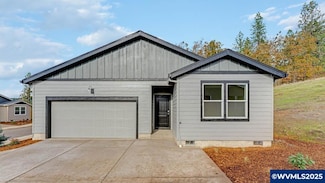 1180 Sparrow St, Woodburn, OR 97071