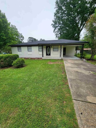 2 Regency Cir, Little Rock, AR 72209