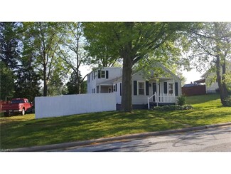 202 Harmon Ave NE, Brewster, OH 44613