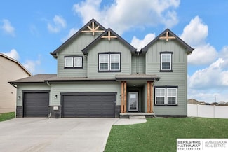 11013 Windward Ave, Papillion, NE 68046