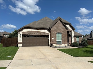 1566 Country Crest Dr, Waxahachie, TX 75165