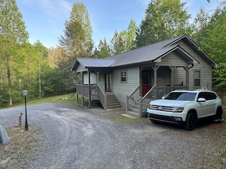 65 Rhubarb Ln, Murphy, NC 28906