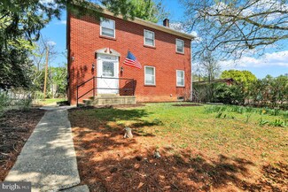 1233 Maple Ave, Lancaster, PA 17603