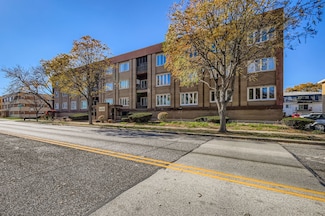 10048 S Pulaski Rd Unit 1E, Oak Lawn, IL 60453