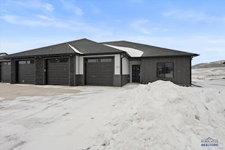 136 Bella Rose Dr, Spearfish, SD 57783