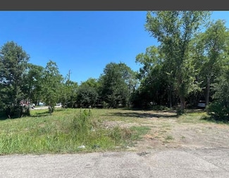 10133 Dobie, Houston, TX 77033