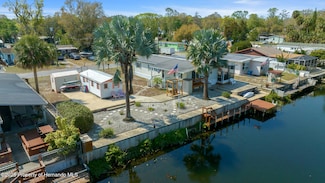 6448 W Richard Dr, Weeki Wachee, FL 34607