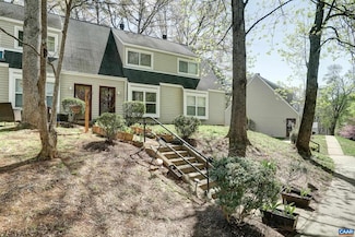 2735 Gatewood Cir, Charlottesville, VA 22911