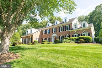 9711 Brookstone Ln, Vienna, VA 22182