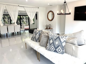 2101 NE 55th Ct, Fort Lauderdale, FL 33308