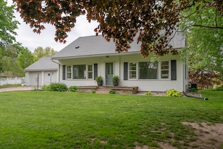7645 11 Mile Rd NE, Rockford, MI 49341