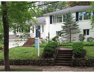 62 Fenwick Rd, Waban, MA 02468