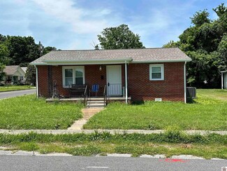 712 Olive St, Benton, KY 42025