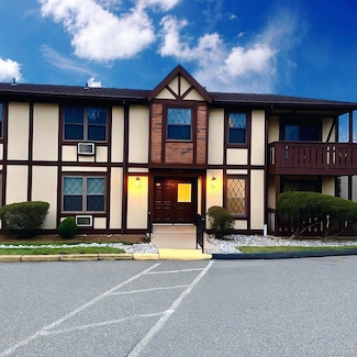520 Sierra Vista Ln Unit 520, Valley Cottage, NY 10989