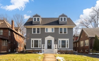 2472 Euclid Heights Blvd, Cleveland, OH 44106