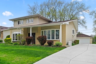 1820 Azalea Ln, Mount Prospect, IL 60056
