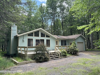 6 Ingrid Dr, Gouldsboro, PA 18424