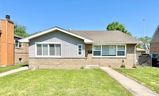 17415 Burnham Ave, Lansing, IL 60438