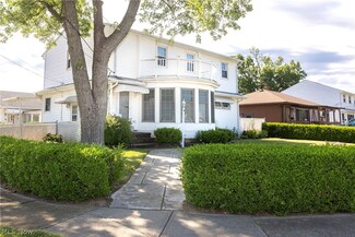 6005 Mercer Dr, Brookpark, OH 44142