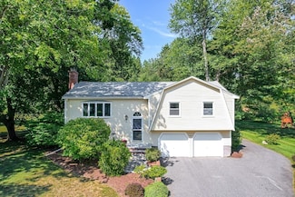 14 Aqueduct Rd, Wayland, MA 01778