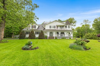 6 Sloan Ct, Wallkill, NY 12589